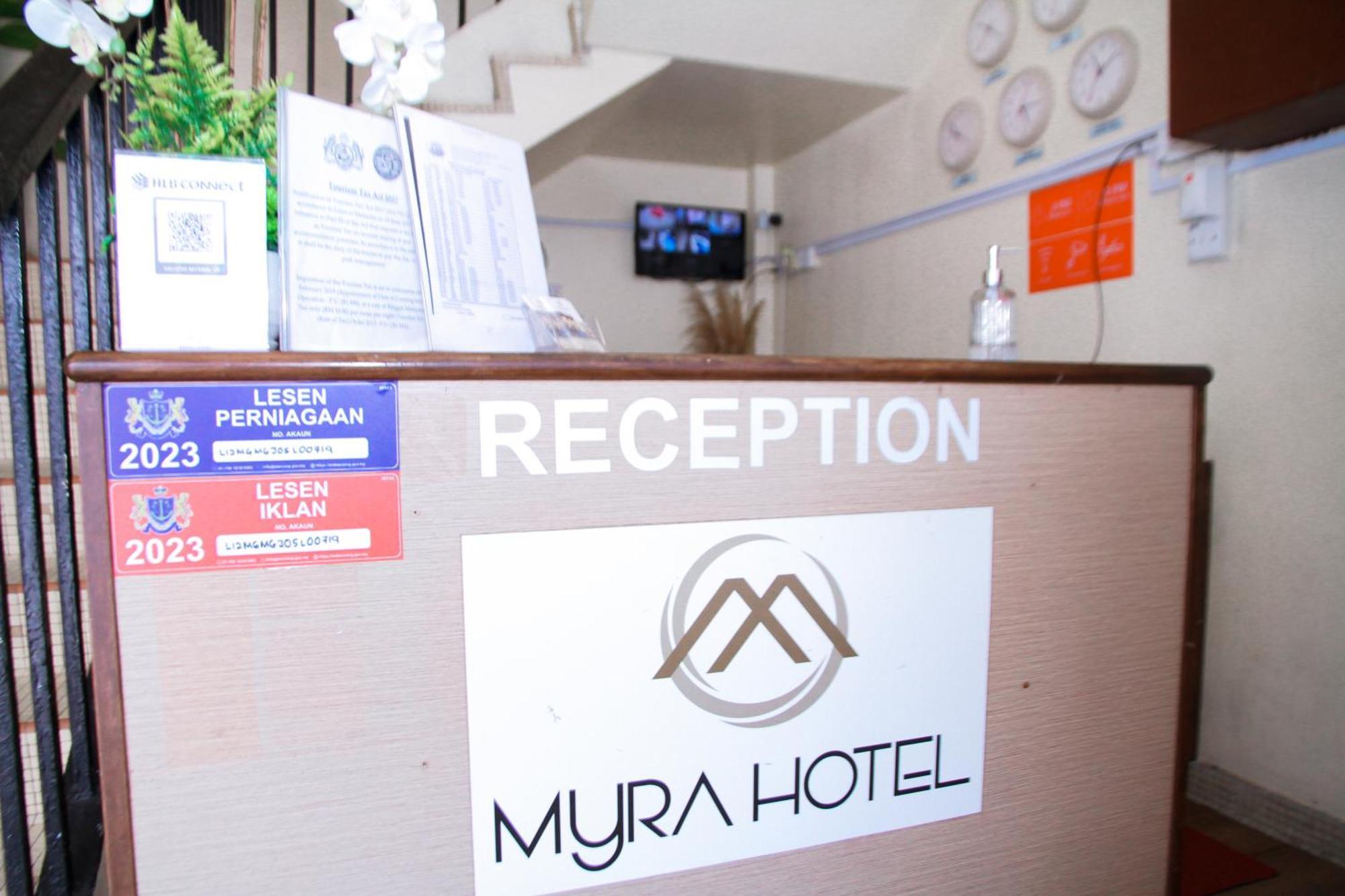 Myra Hotel Мерсинг Екстериор снимка