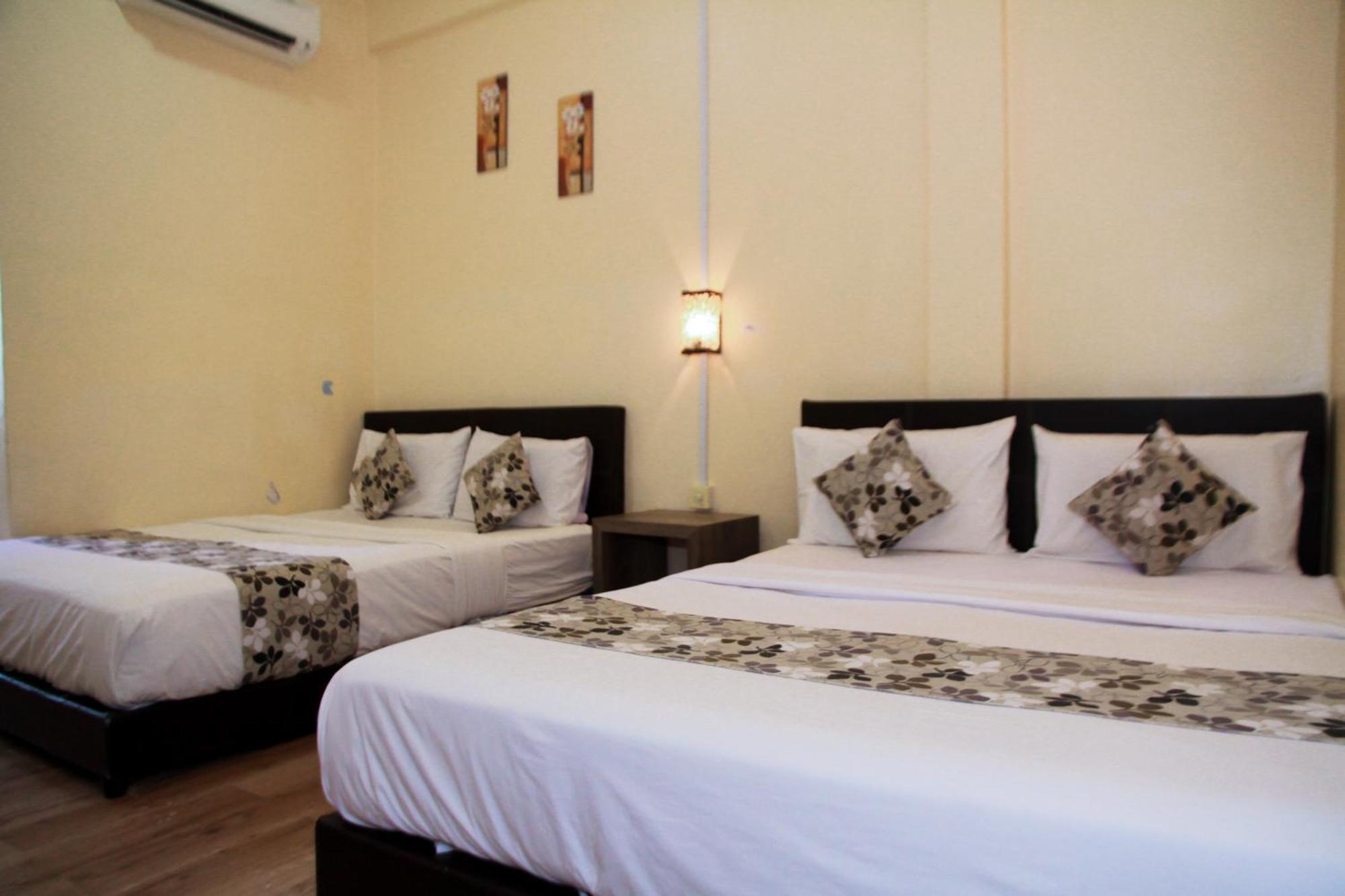 Myra Hotel Мерсинг Екстериор снимка